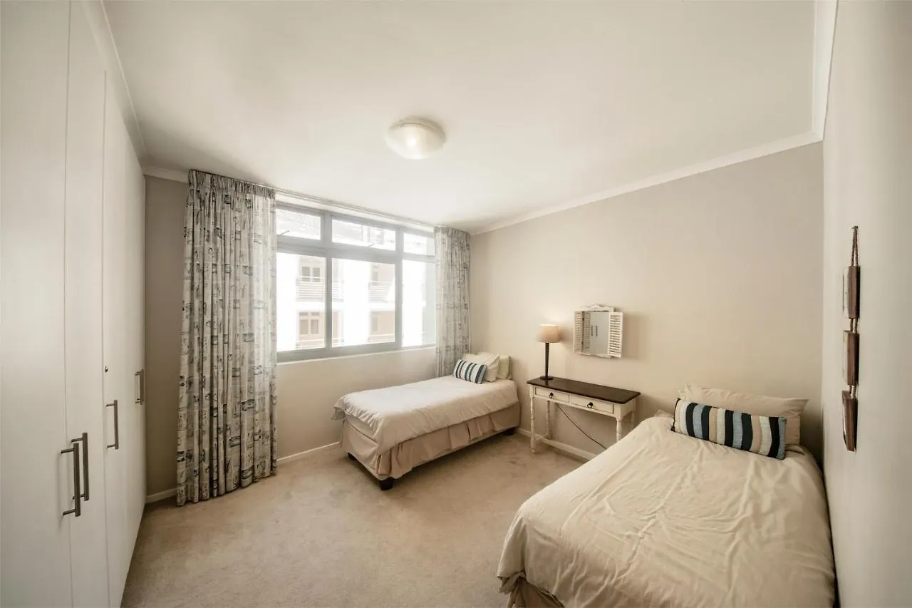 Surferscorner Self Catering Apartments Muizenberg