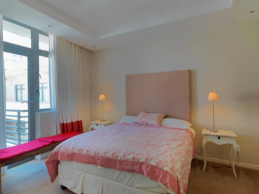 Surferscorner Self Catering Apartments Muizenberg 0*,