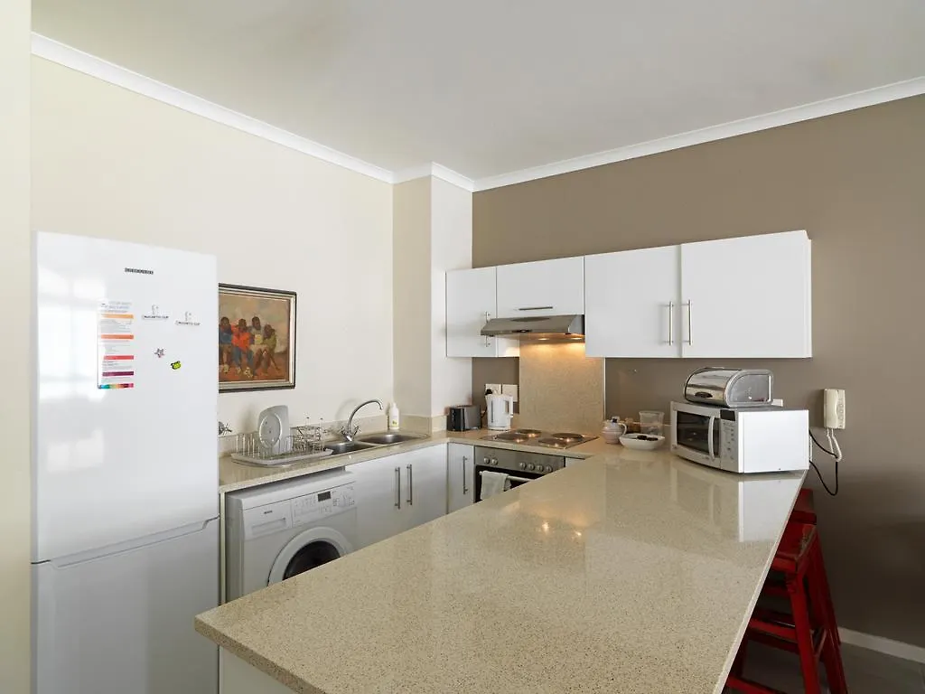 Surferscorner Self Catering Apartments Muizenberg