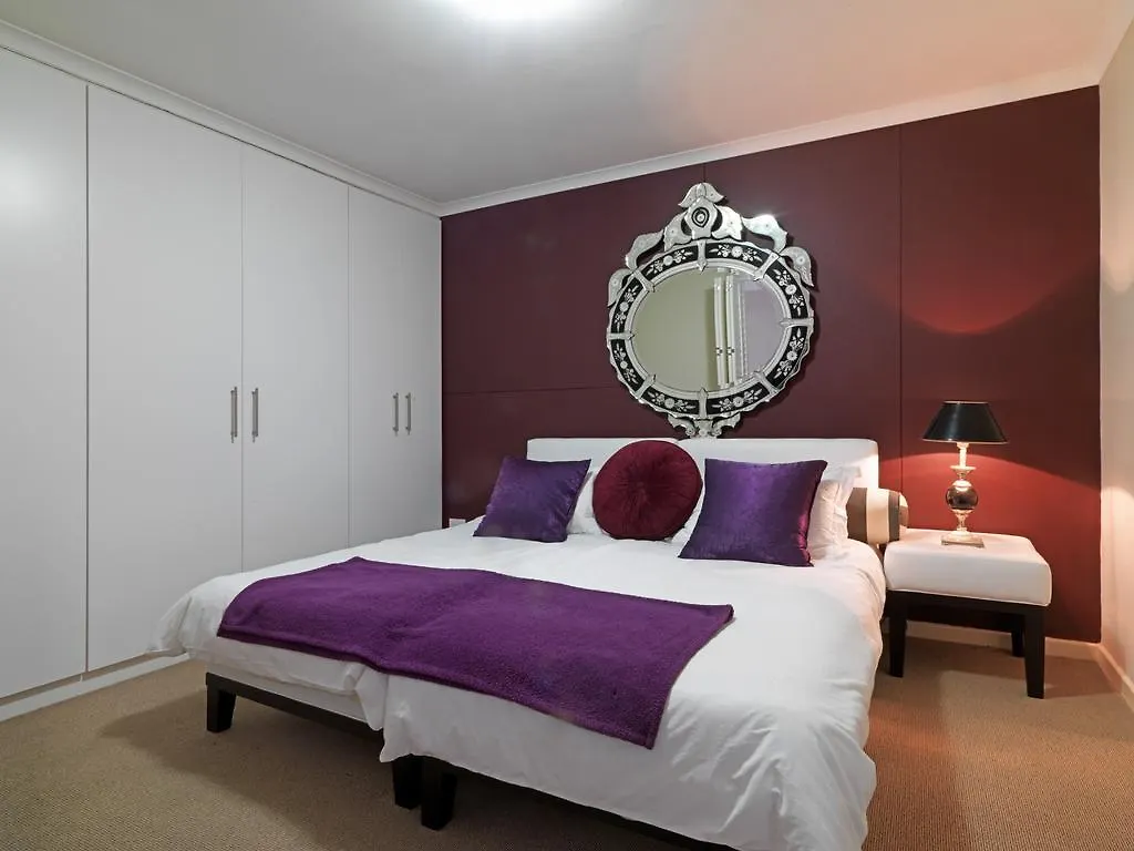 Surferscorner Self Catering Apartments Muizenberg