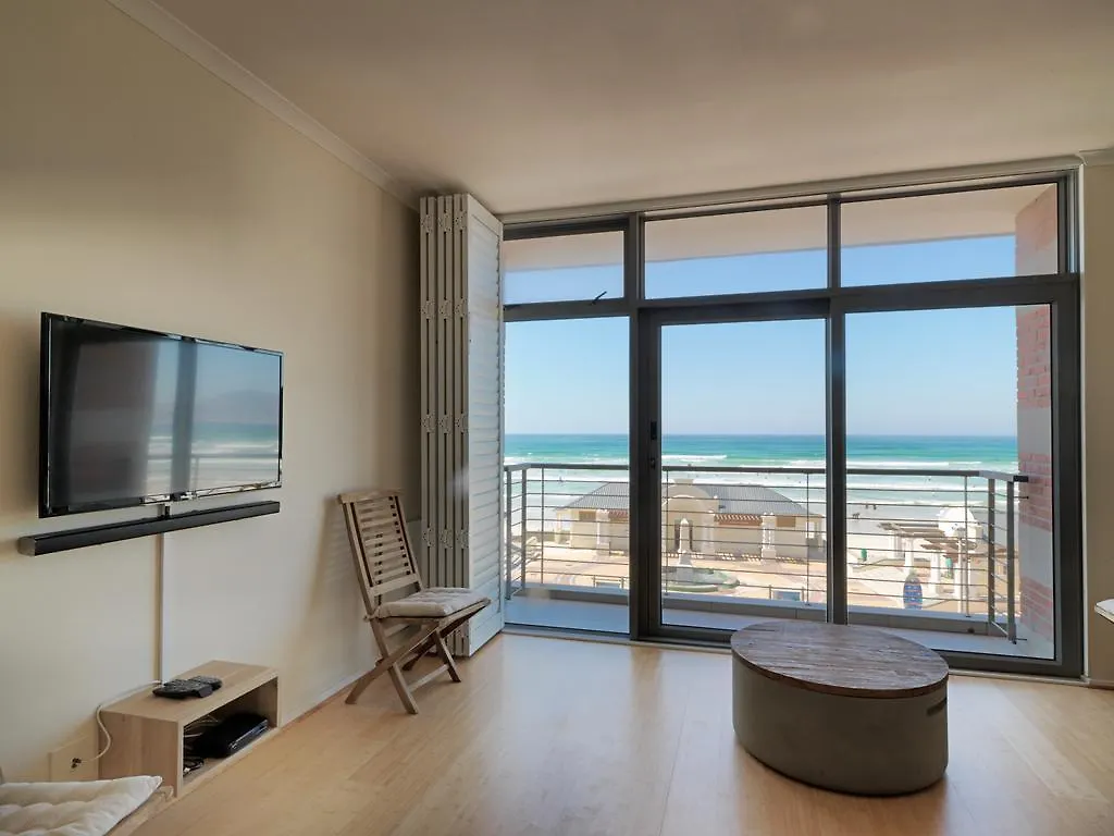 Surferscorner Self Catering Apartments Muizenberg