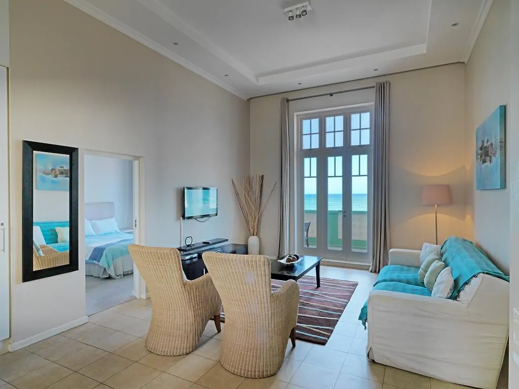 Surferscorner Self Catering Apartments Muizenberg