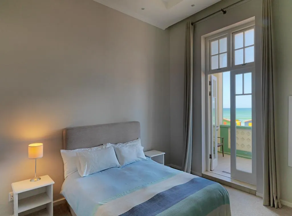 Surferscorner Self Catering Apartments Muizenberg