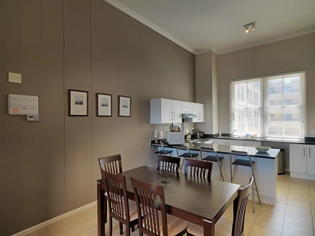 Surferscorner Self Catering Apartments Muizenberg 0*,